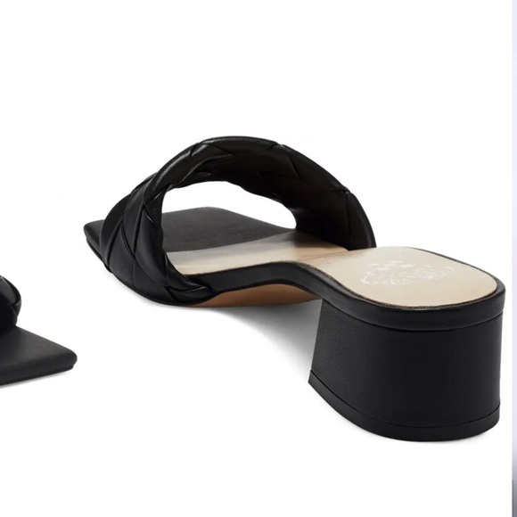 *New in Box* Vince Camuto square toe black sandal - Picture 2 of 4